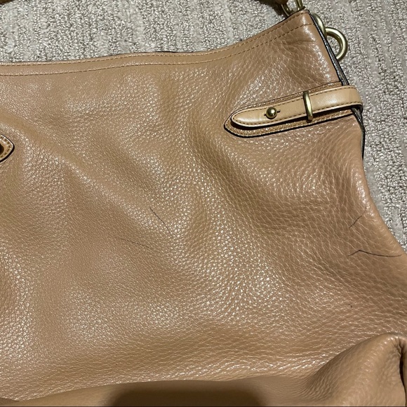 Large Coach Shoulder Bag - Picture 3 of 4